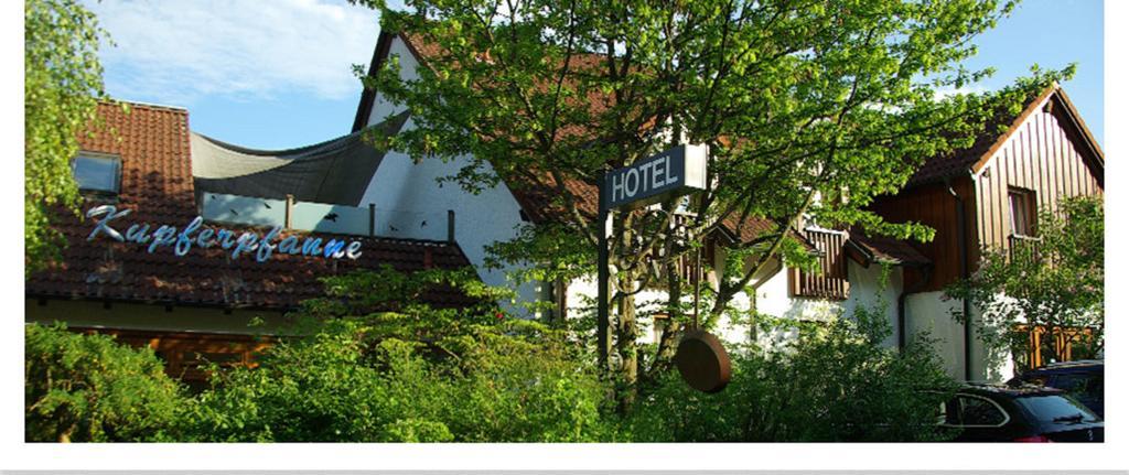 Hotel "Die Kupferpfanne" โดเนาสเตาฟ์ ภายนอก รูปภาพ